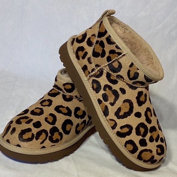 UGG booties - Picture 2 of 9
